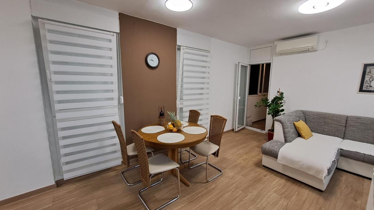Greenline Pula Apartment Exterior photo